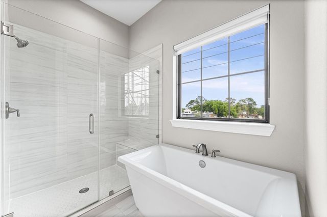 3339 Beverly Forest Drive, Houston, TX 77057