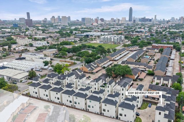 3339 Beverly Forest Drive, Houston, TX 77057