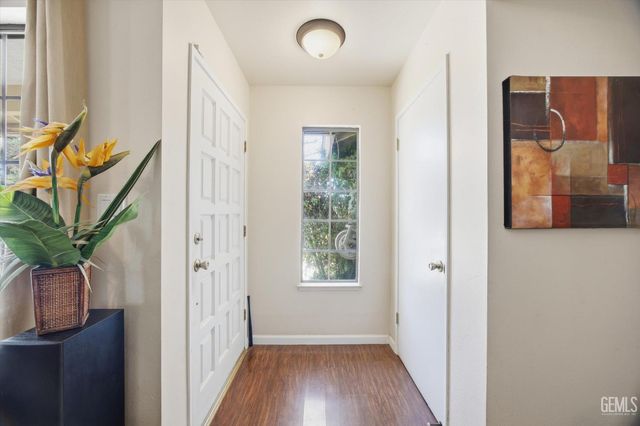 13116 Amanda Court, Bakersfield, CA 93314