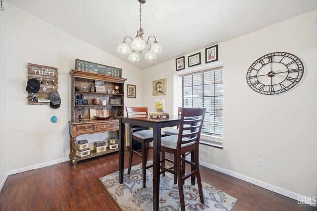 13116 Amanda Court, Bakersfield, CA 93314