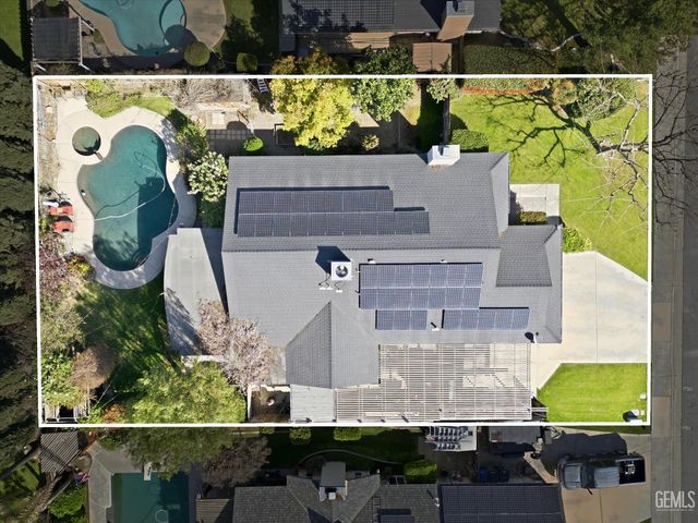 13116 Amanda Court, Bakersfield, CA 93314