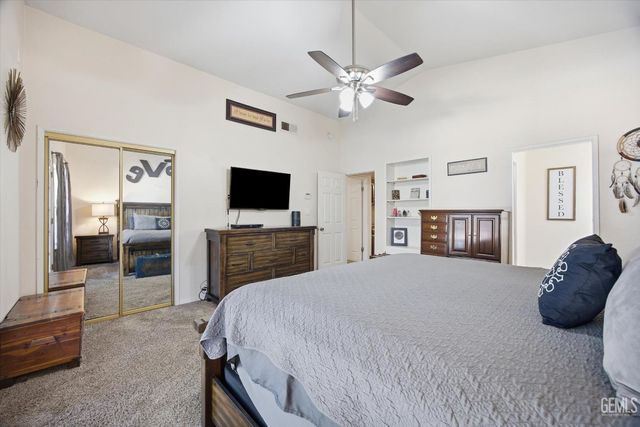 13116 Amanda Court, Bakersfield, CA 93314