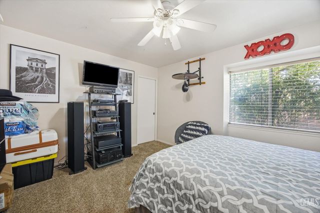 13116 Amanda Court, Bakersfield, CA 93314