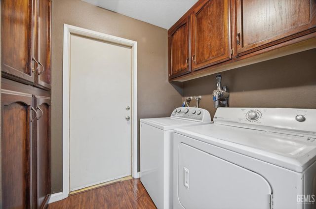 13116 Amanda Court, Bakersfield, CA 93314