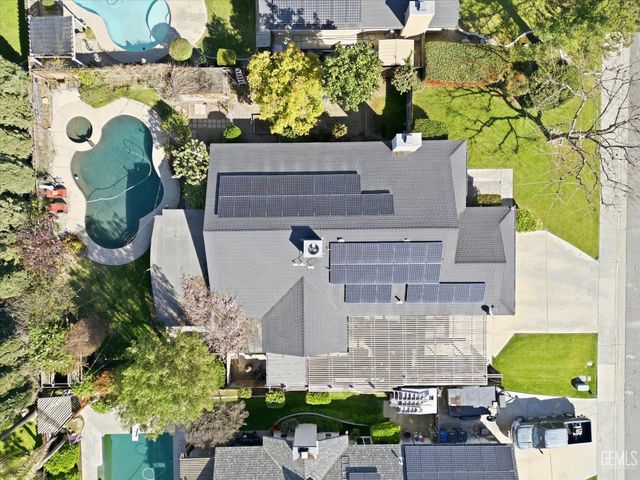 13116 Amanda Court, Bakersfield, CA 93314