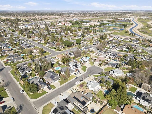 13116 Amanda Court, Bakersfield, CA 93314