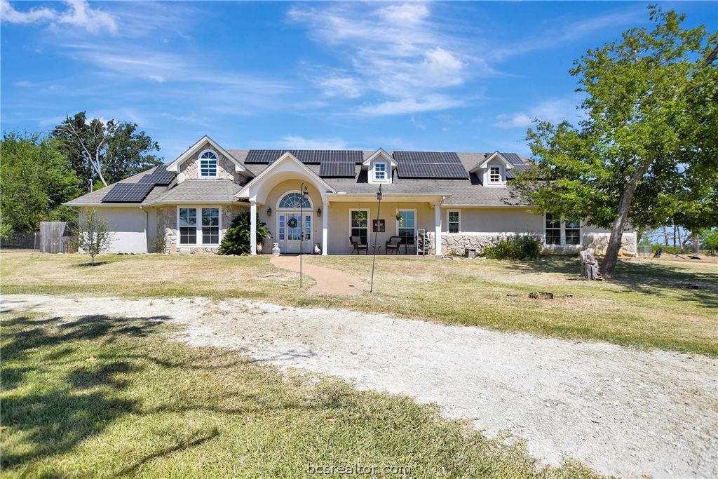 9596 Wallace Road, Midway, TX 75852 — exterior