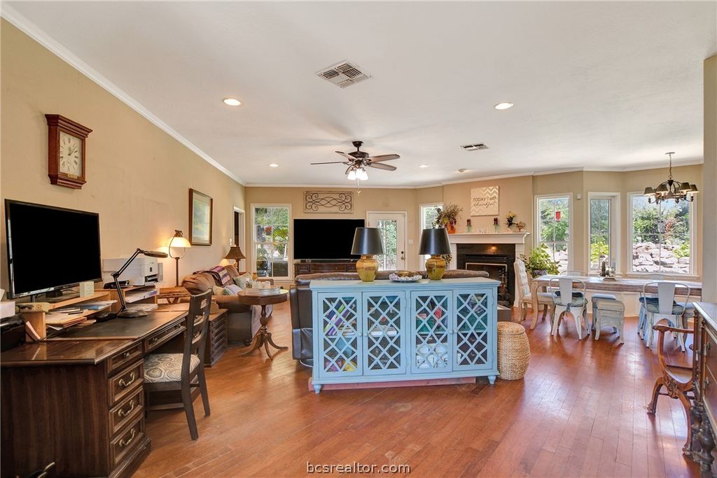 9596 Wallace Road, Midway, TX 75852 — photo 4