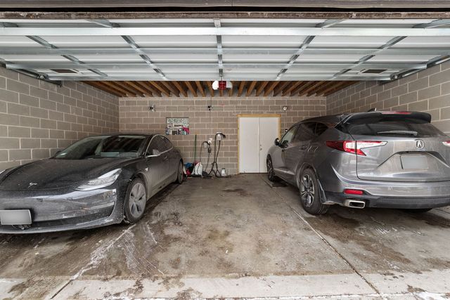 1448 W Erie Street 2, Chicago, IL 60642