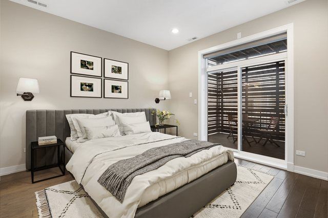 1448 W Erie Street 2, Chicago, IL 60642