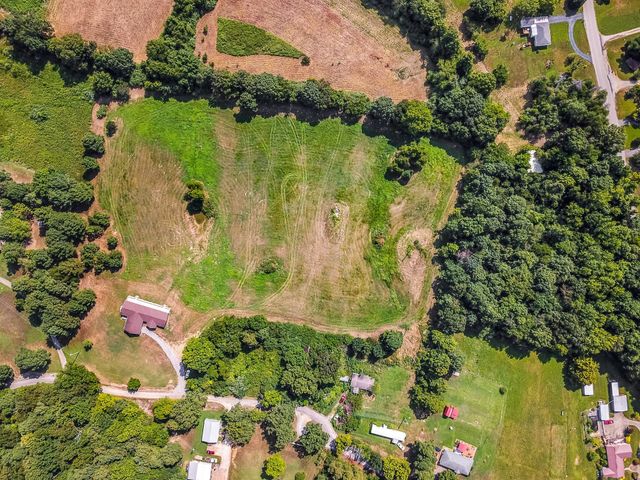 239 Wayne Threatt Rd, Dover, TN 37058