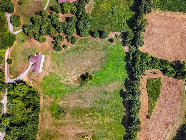 239 Wayne Threatt Rd, Dover, TN 37058