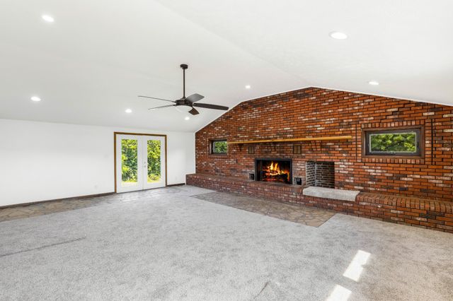 239 Wayne Threatt Rd, Dover, TN 37058