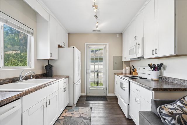 603 15th Street Northwest, Cedar Rapids, IA 52405