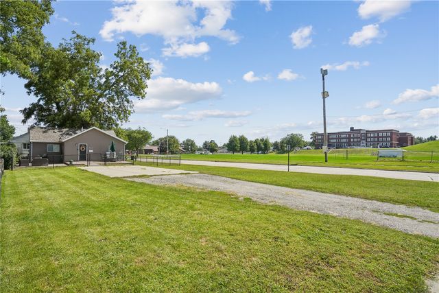 603 15th Street Northwest, Cedar Rapids, IA 52405