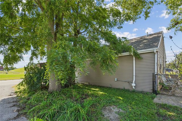 603 15th Street Northwest, Cedar Rapids, IA 52405