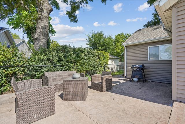 603 15th Street Northwest, Cedar Rapids, IA 52405