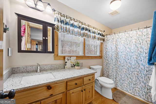 612 Medina Court, Ellijay, GA 30540