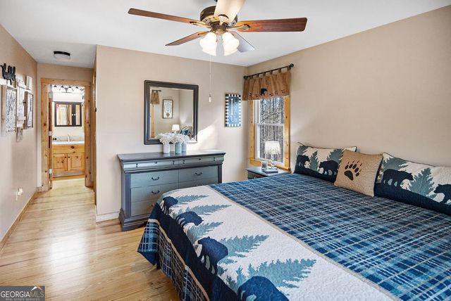 612 Medina Court, Ellijay, GA 30540