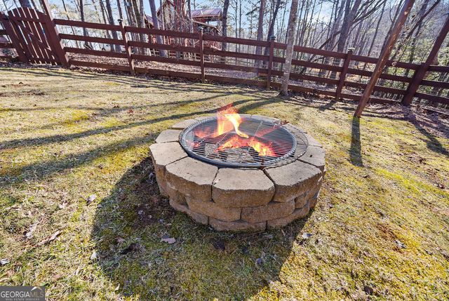 612 Medina Court, Ellijay, GA 30540