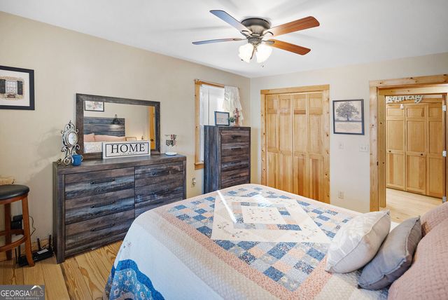 612 Medina Court, Ellijay, GA 30540