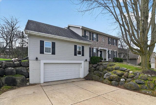 1253 Mockingbird Lane, Sun Prairie, WI 53590