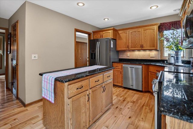 1253 Mockingbird Lane, Sun Prairie, WI 53590