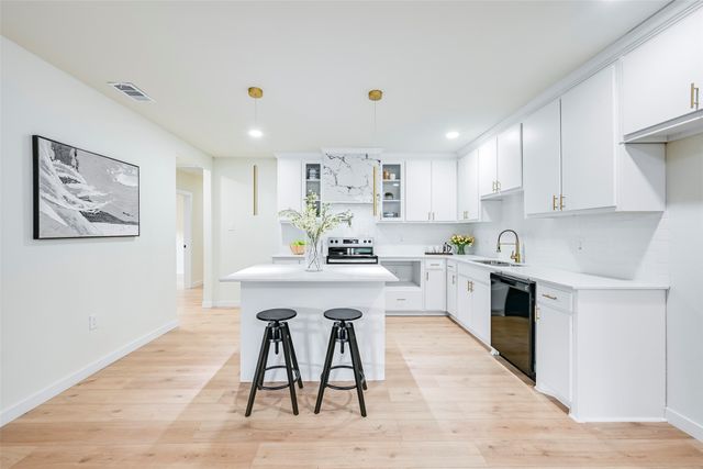 3027 Jerome Street, Dallas, TX 75223