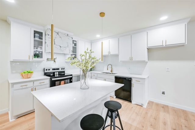 3027 Jerome Street, Dallas, TX 75223