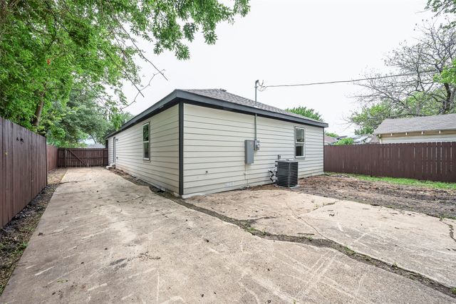 3027 Jerome Street, Dallas, TX 75223