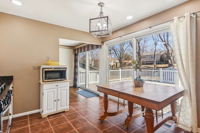 316 Bedford Road, Bolingbrook, IL 60440