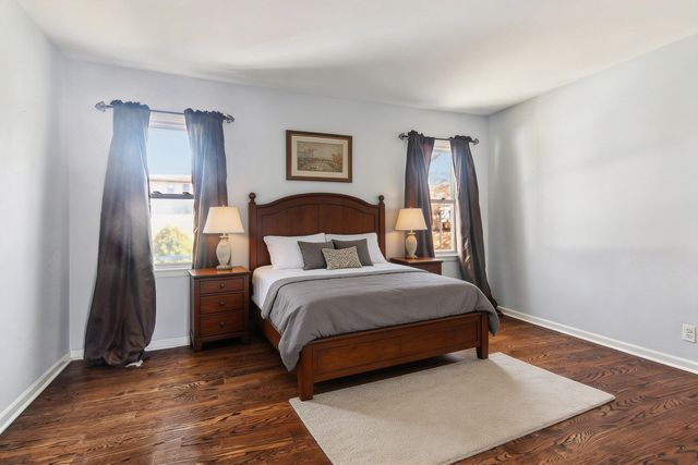 316 Bedford Road, Bolingbrook, IL 60440