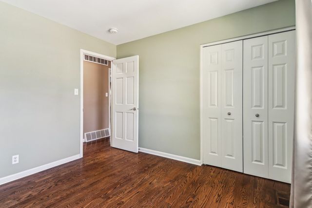 316 Bedford Road, Bolingbrook, IL 60440