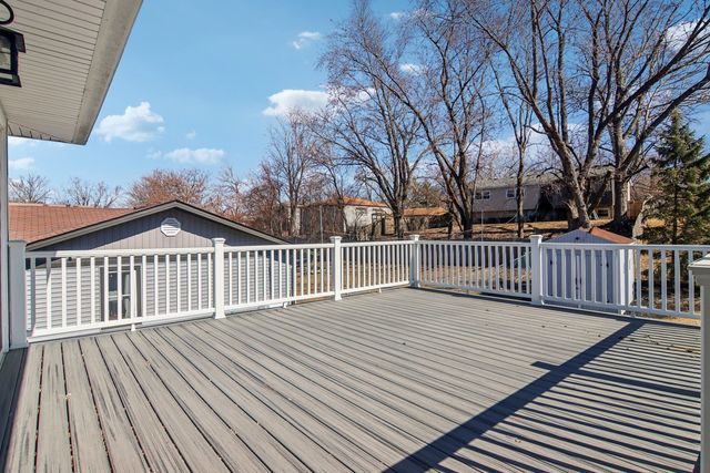 316 Bedford Road, Bolingbrook, IL 60440