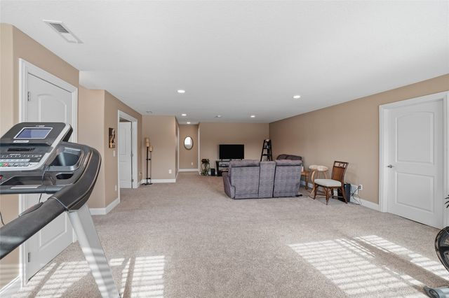 340 Cemar Court, Marion, IA 52302