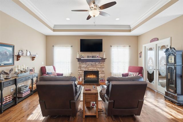 340 Cemar Court, Marion, IA 52302