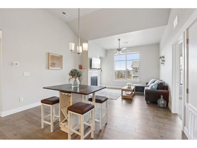 4612 Hahns Peak Dr 302, Loveland, CO 80538