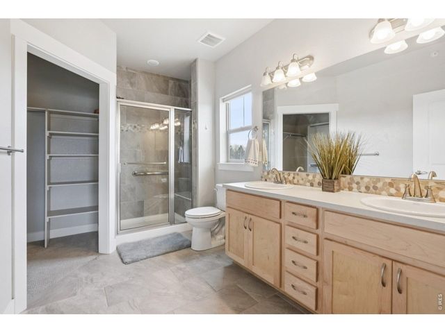 4612 Hahns Peak Dr 302, Loveland, CO 80538