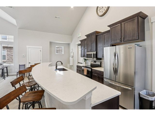 4612 Hahns Peak Dr 302, Loveland, CO 80538