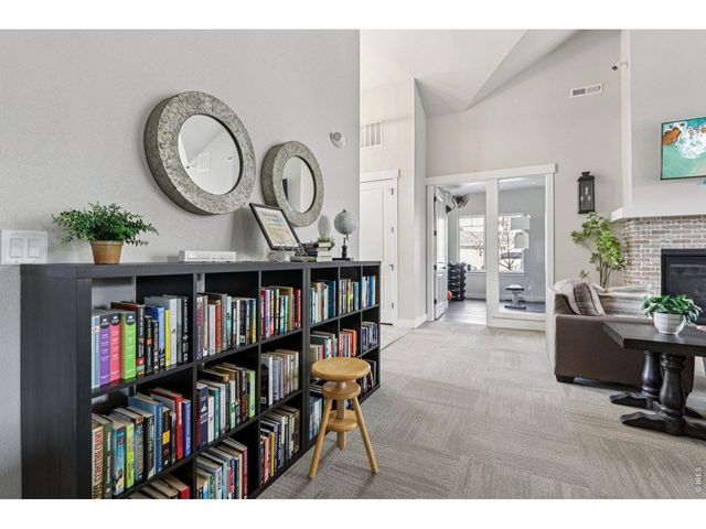 4612 Hahns Peak Dr 302, Loveland, CO 80538