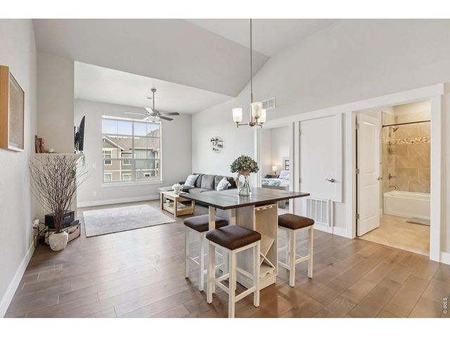 4612 Hahns Peak Dr 302, Loveland, CO 80538