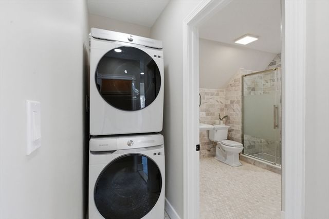 15 S Fairview St 3, Boston, MA 02131