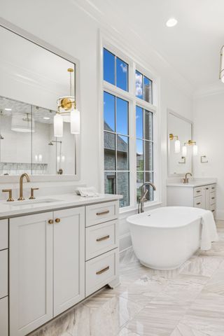 9314 Double Run Ct, College Grove, TN 37046