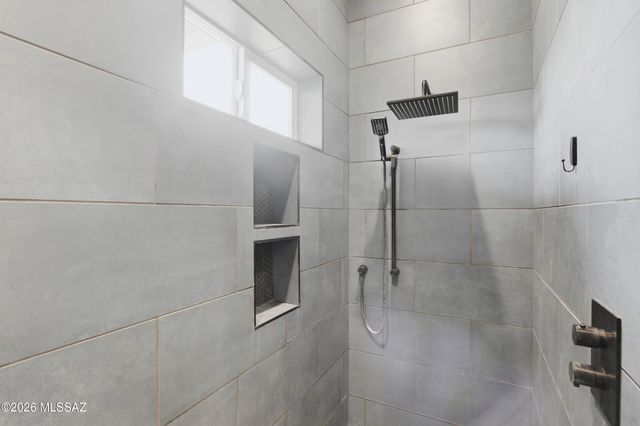 1888 N El Moraga Drive, Tucson, AZ 85745