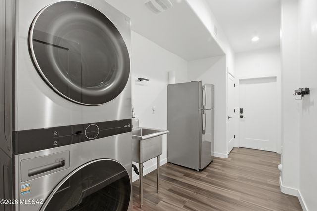 1888 N El Moraga Drive, Tucson, AZ 85745