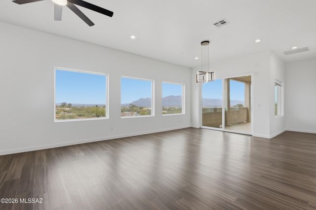 1888 N El Moraga Drive, Tucson, AZ 85745