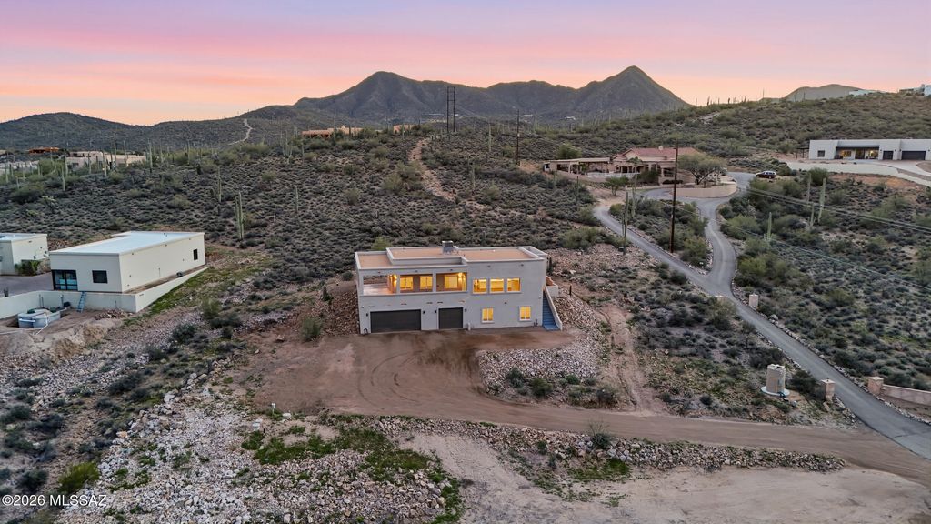 1888 N El Moraga Drive, Tucson, AZ 85745