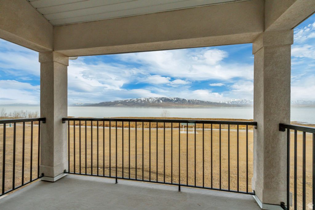 563 N 360 W, Vineyard, UT 84059 — exterior