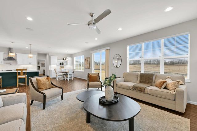 8020 W Preserve PARKWAY, Mequon, WI 53097