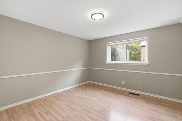 7001 Lanham Lane, Edina, MN 55439